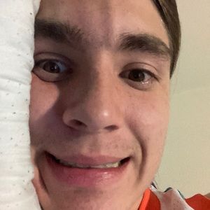 Meet your Posher, Evan